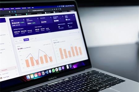 AI GEO搜索排名突破传统营销，帮助企业实现精准触达